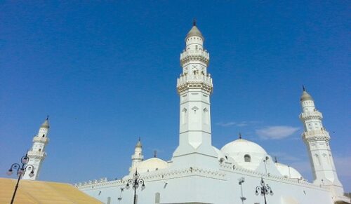 Masjid al-Qiblatain – When Muslims Stopped Praying towards Jerusalem and Started Praying Towards Makkah
