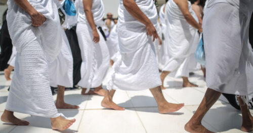 How to tie Ihram for Hajj and Umrah