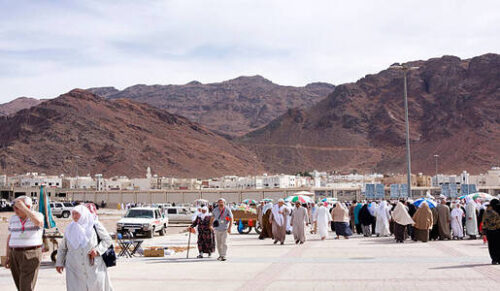 Why is Mount Uhud important?